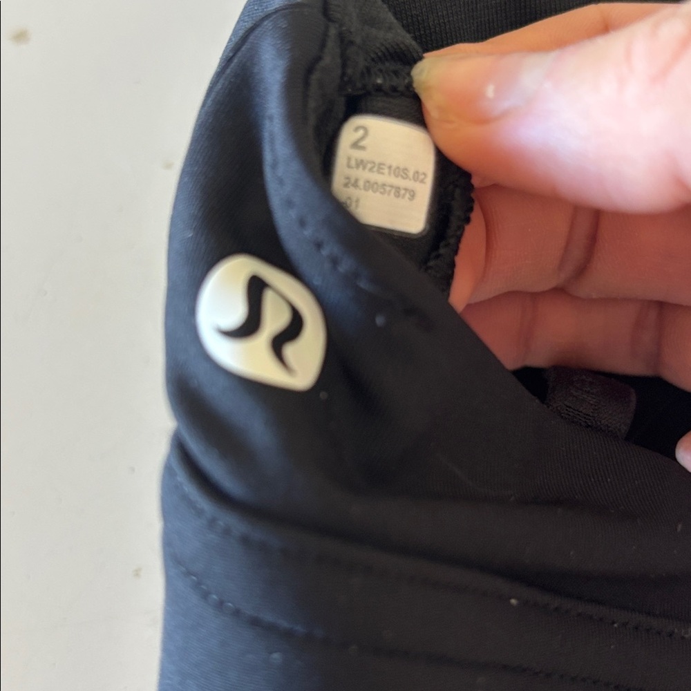 Lululemon Black Spots Bra Size 2 - Picture 5 of 5